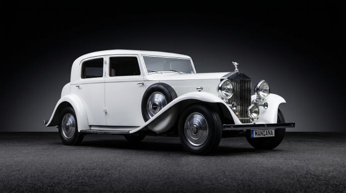 טפט לשולחן העבודה של ROLLS-ROYCE, Manqana