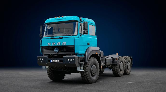 טפט לשולחן העבודה של URAL 6370, 1 דוֹר, Manqana