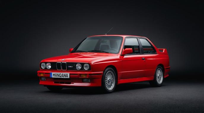 טפט לשולחן העבודה של BMW, Manqana