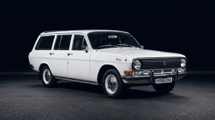 טפט לשולחן העבודה של GAZ 24-VOLGA, 3 דוֹר, Manqana