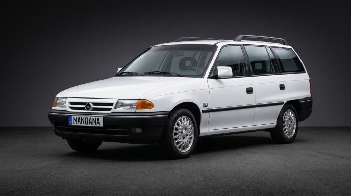 טפט לשולחן העבודה של OPEL ASTRA, 1 דוֹר, Manqana