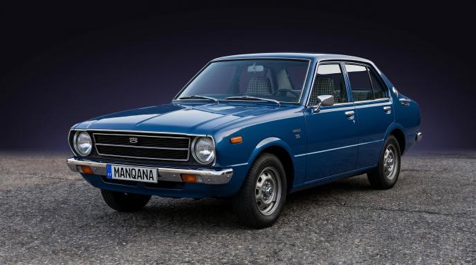 טפט לשולחן העבודה של TOYOTA COROLLA, 3 דוֹר, 1 מתיחת פנים, Manqana